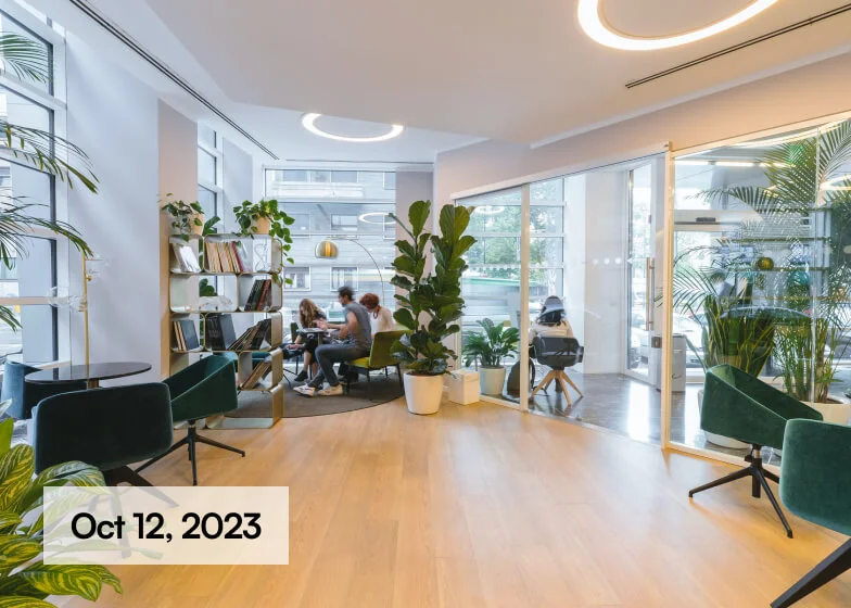 Tendencias en vidrieras y mamparas para oficina en 2024